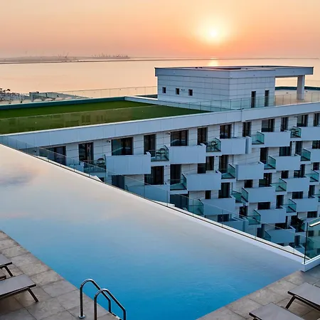 Alegria - Infinity Pool &